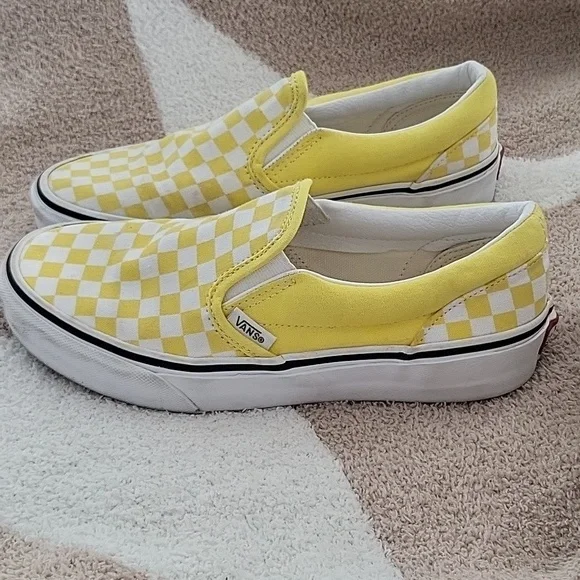 VANS White/Yellow Checkerboard Slip-on Sneakers Size 5 - Picture 2 of 8